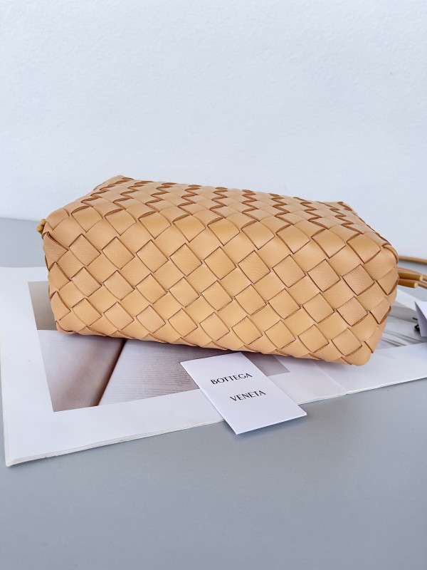 HOT SALE BOTTEGA VENETA Small Loop Camera Bag