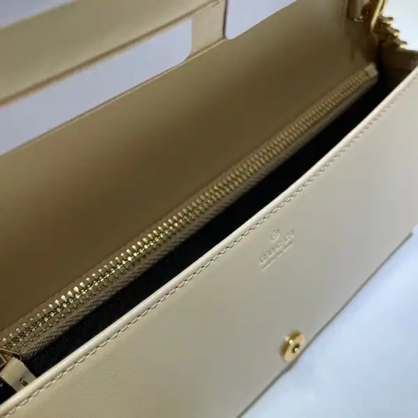 Gucci Chain Wallet