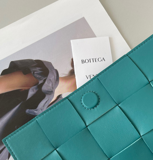 HOT SALE BOTTEGA VENETA CASSETTE