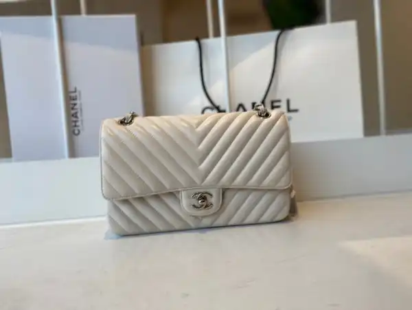 CHANEL FLAP BAG LAMBSKIN