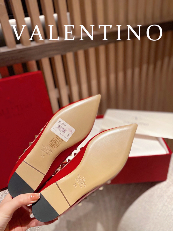 [FREE SHIPPING] VALENTINO ROCKSTUD FLAT