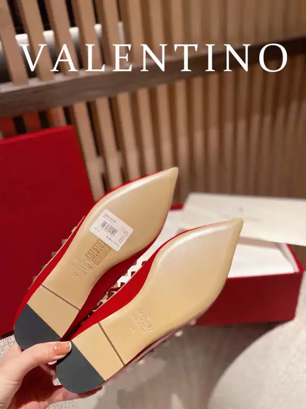 VALENTINO ROCKSTUD FLAT