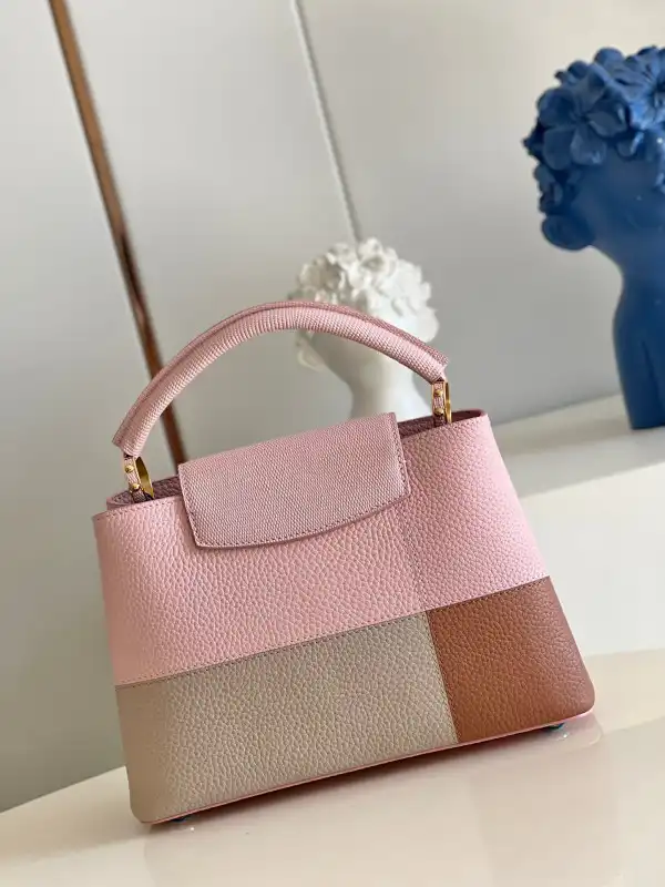 First bag ru LOUIS VUITTON CAPUCINES BB