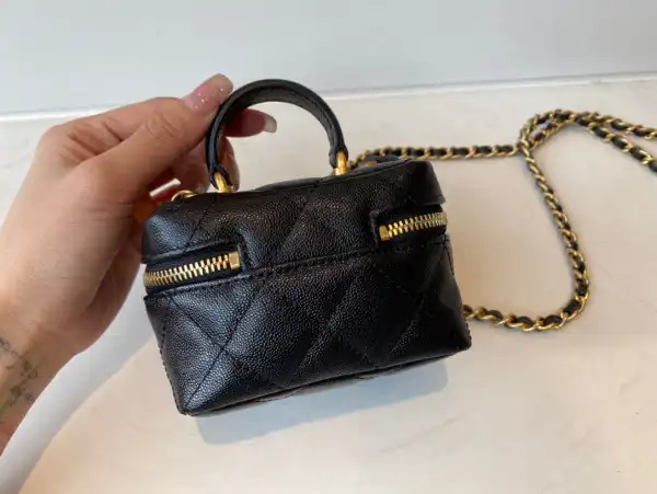 Frstbag ru CHANEL SMALL VANITY WITH CHAIN