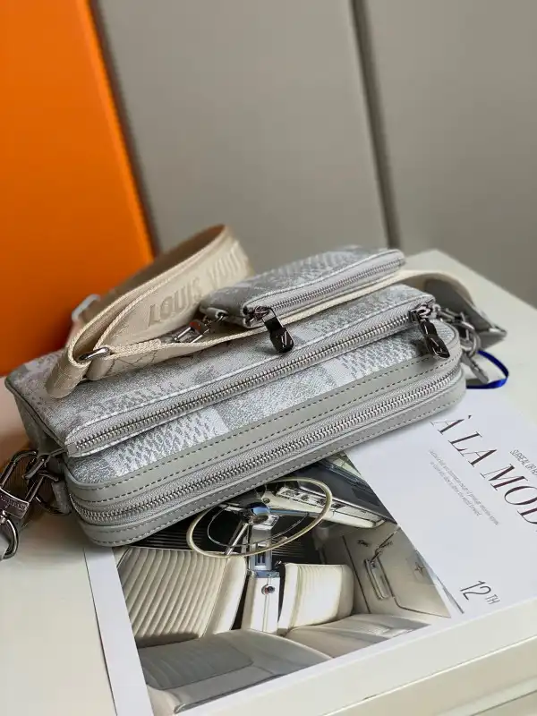 Affordable LOUIS VUITTON TRIO MESSENGER