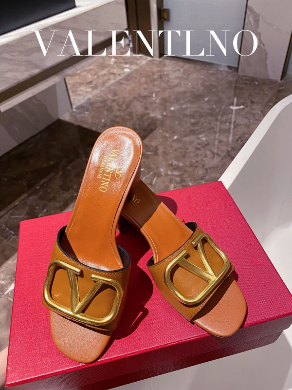 HOT SALE VALENTINO VLOGO SIGNATURE SLIDE SANDAL