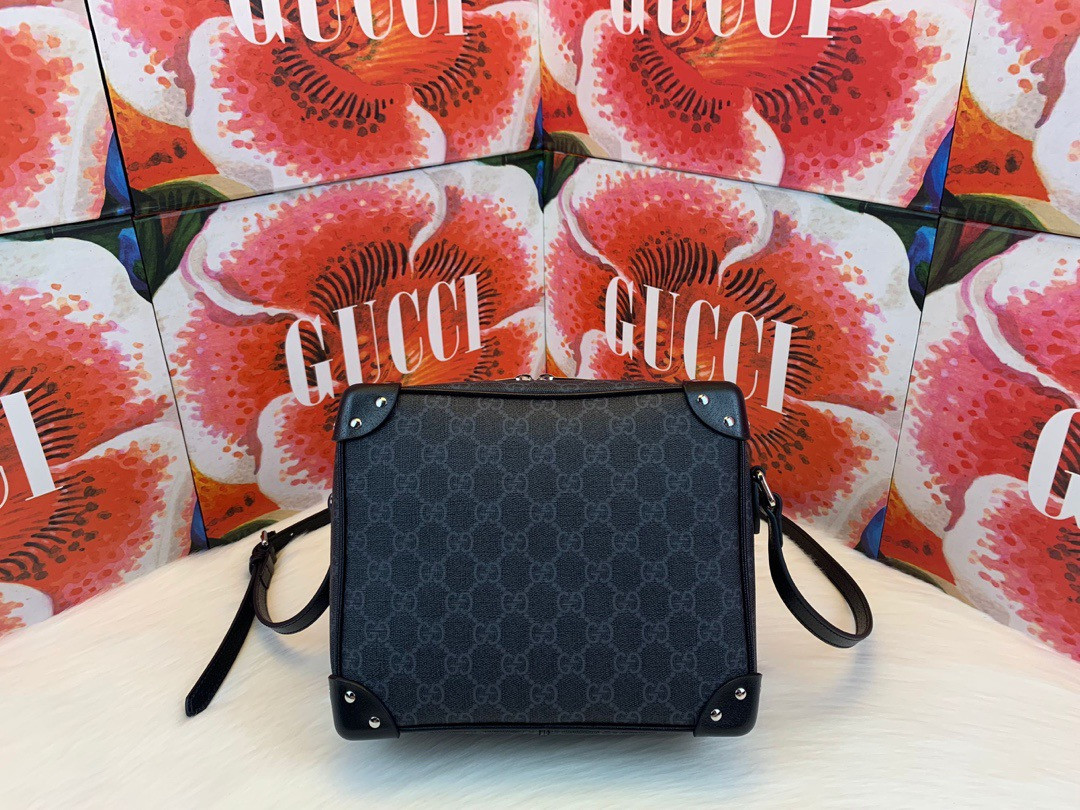 HOT SALE GUCCI GG shoulder bag with leather details