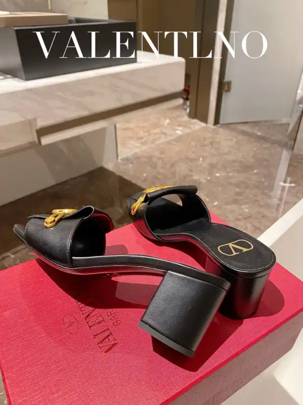 VALENTINO VLOGO SIGNATURE SLIDE SANDAL