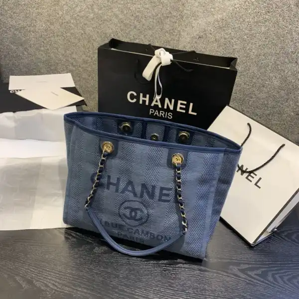 CHANEL SMALL SHOPPING BAG