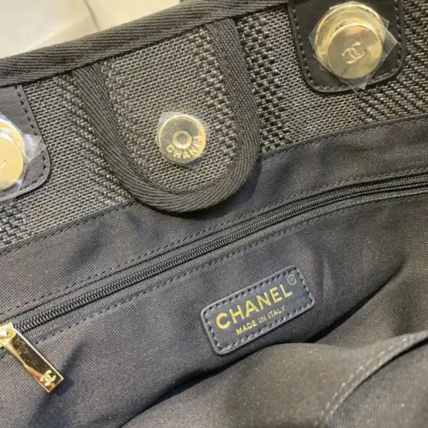 CHANEL SMALL SHOPPING BAG