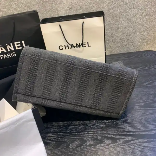 First bag ru CHANEL LARGE SHOPPING BAG