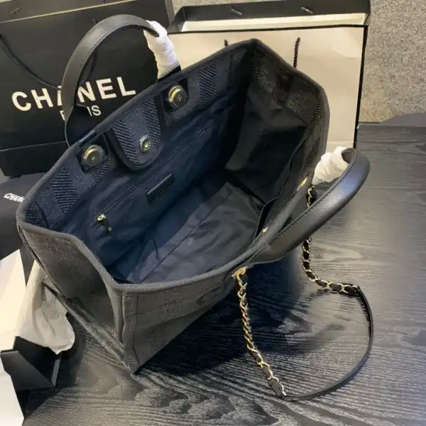 First bag ru CHANEL LARGE SHOPPING BAG