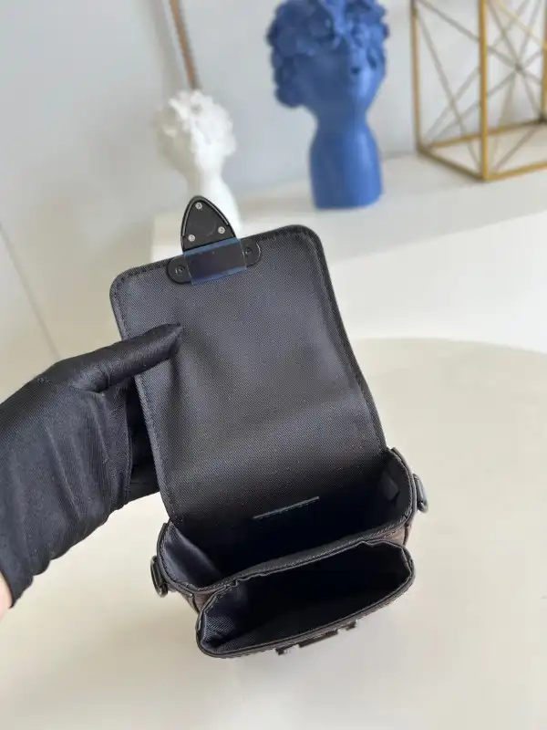 Affordable LOUIS VUITTON S-LOCK VERTICAL WEARABLE WALLET