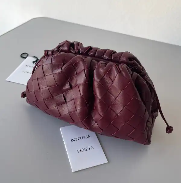 BOTTEGA VENETA MINI POUCH