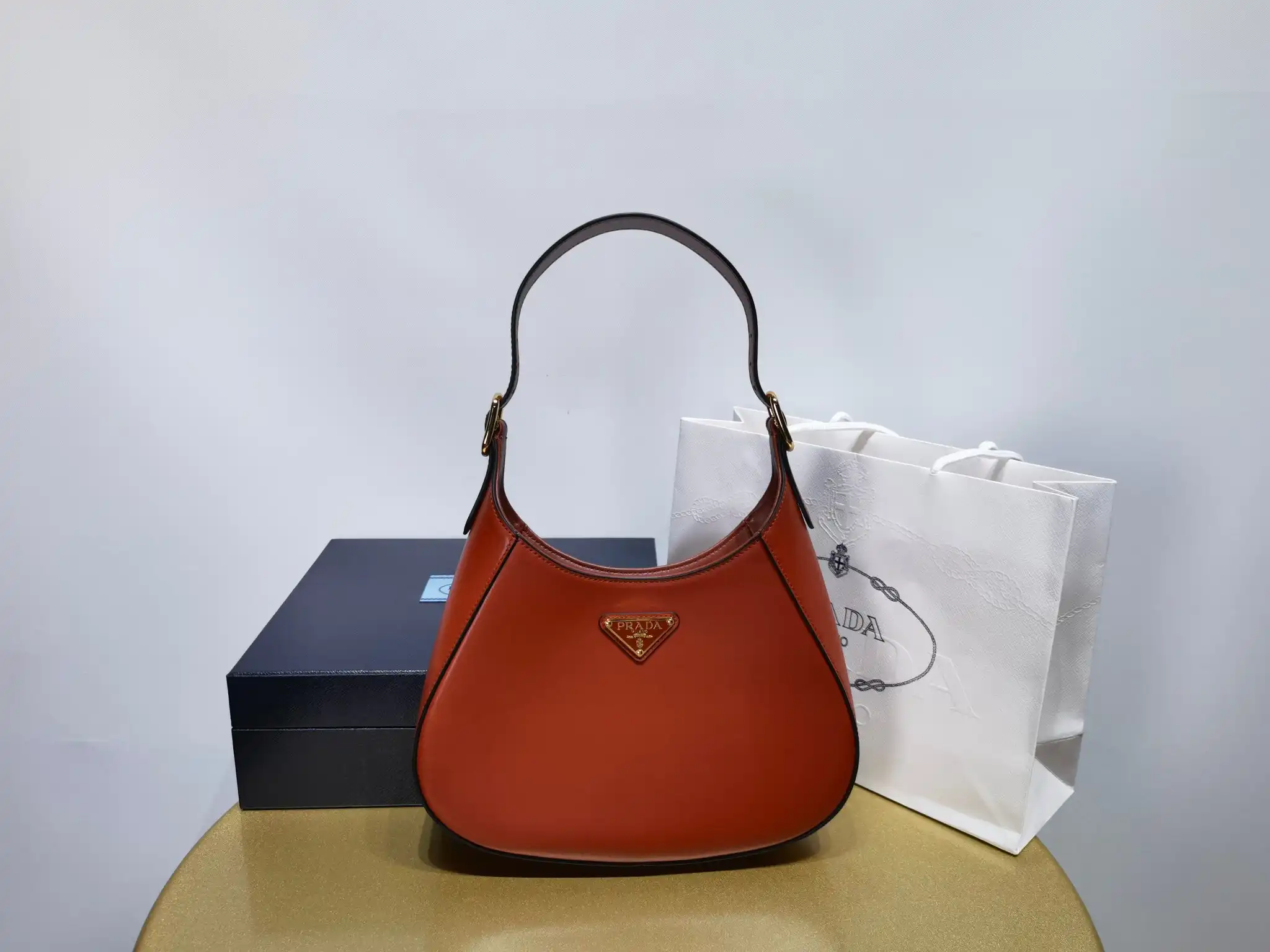 REP Prada Leather shoulder bag