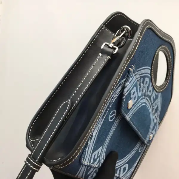 BURBERRY Pocket Bag