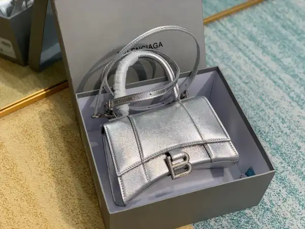 First bag ru BALENCIAGA HOURGLASS