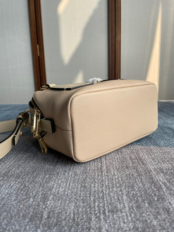 HOT SALE CHLOÉ SMALL DARIA BAG