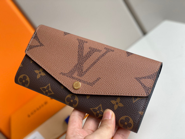 HOT SALE LOUIS VUITTON SARAH WALLET