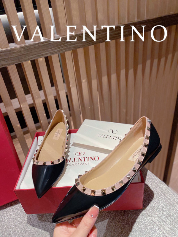 HOT SALE VALENTINO ROCKSTUD FLAT