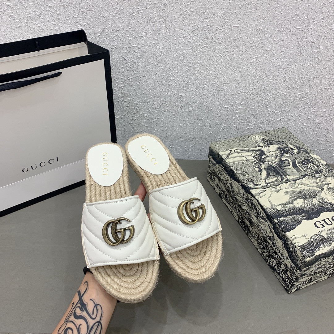 GUCCI Leather espadrille sandal