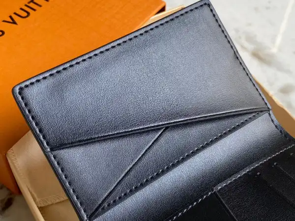 TO LOUIS VUITTON POCKET ORGANIZER