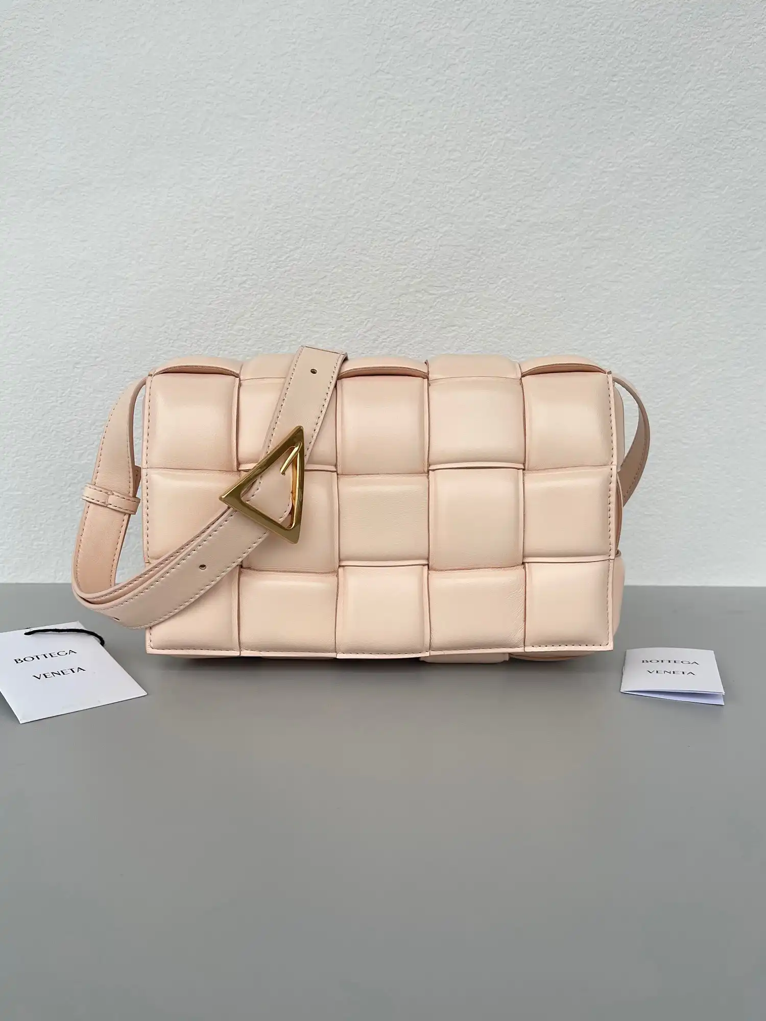 BOTTEGA VENETA CASSETTE