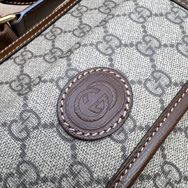 HOT SALE Gucci Messenger bag with Interlocking G