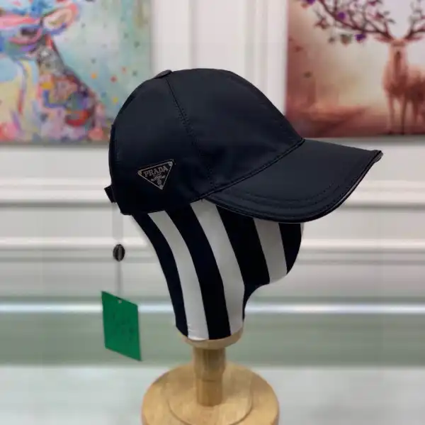 Bagsoffer PRADA HAT