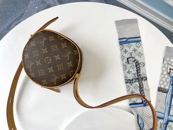 Frstbag ru LOUIS VUITTON BOITE CHAPEAU SOUPLE PM