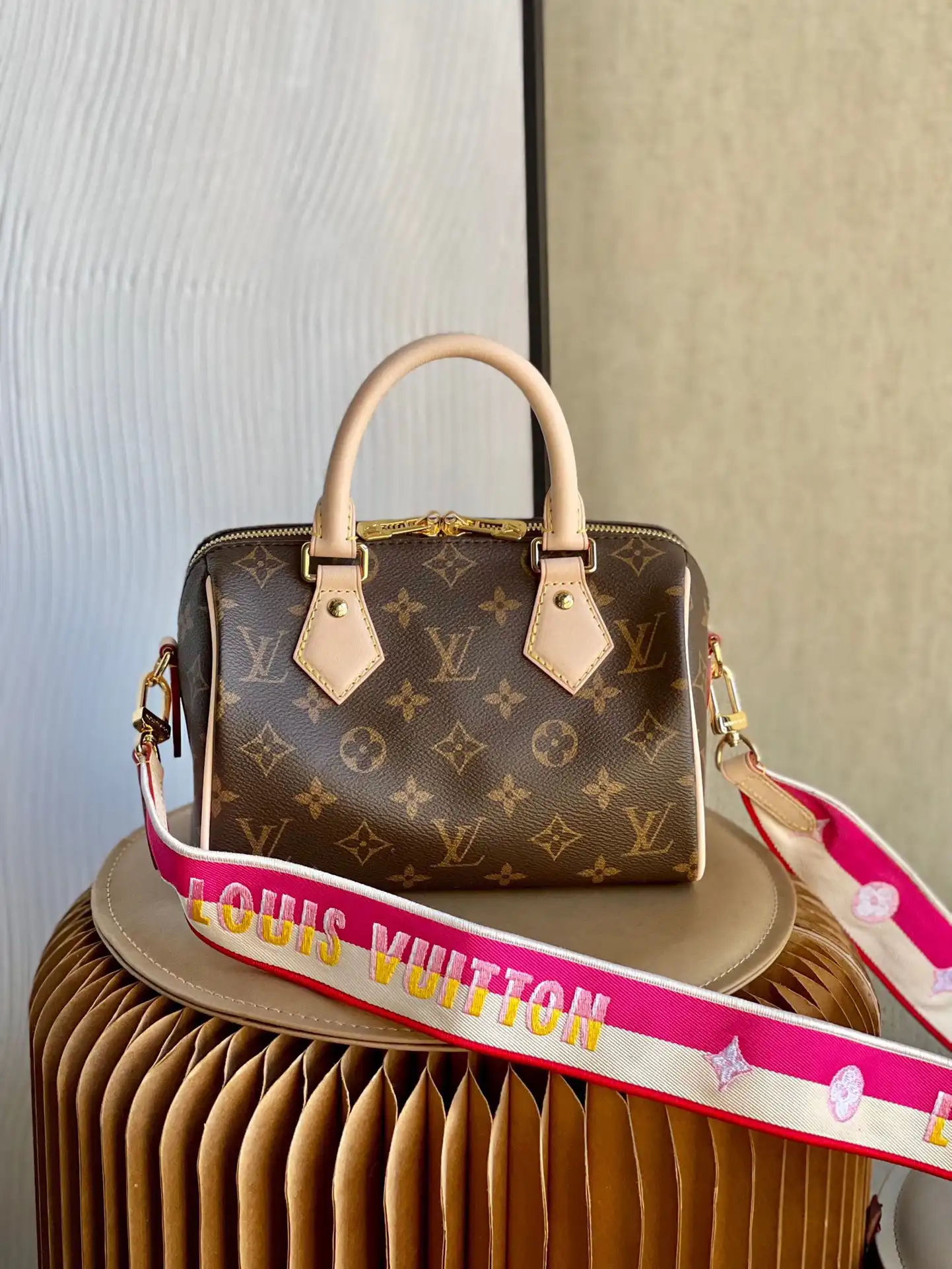 Firstbag Ru Louis Vuitton SPEEDY BANDOULIÈRE 20