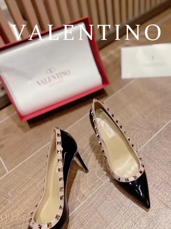 First bag ru VALENTINO ROCKSTUD HIGH HEELS