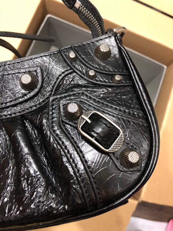 HOT SALE BALENCIAGA WOMEN'S LE CAGOLE MINI BAG WITH CHAIN