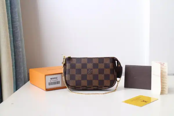 LOUIS VUITTON MINI POCHETTE ACCESSOIRES