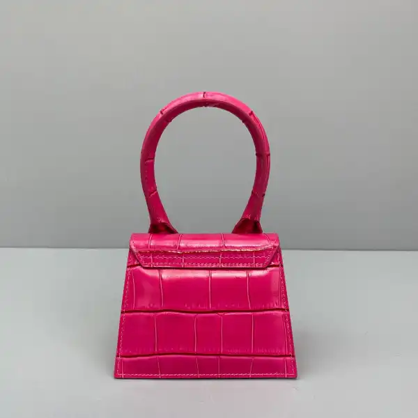 First bag ru JACQUEMUS Le Chiquito Mini Bag