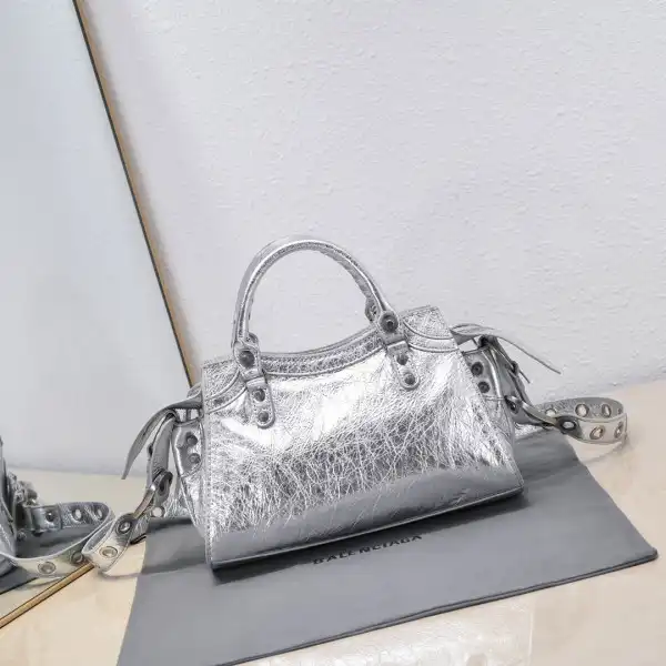 BALENCIAGA NEO CAGOLE XS HANDBAG