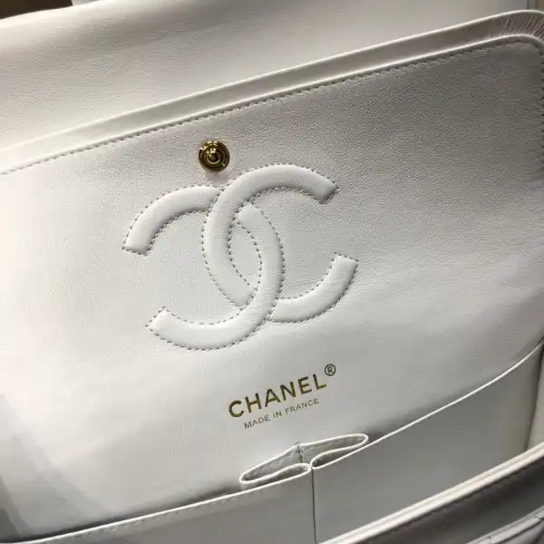 First bag ru CHANEL FLAP BAG LAMBSKIN