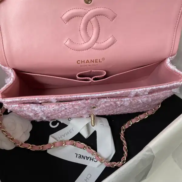 Firstbag Ru CHANEL FLAP BAG