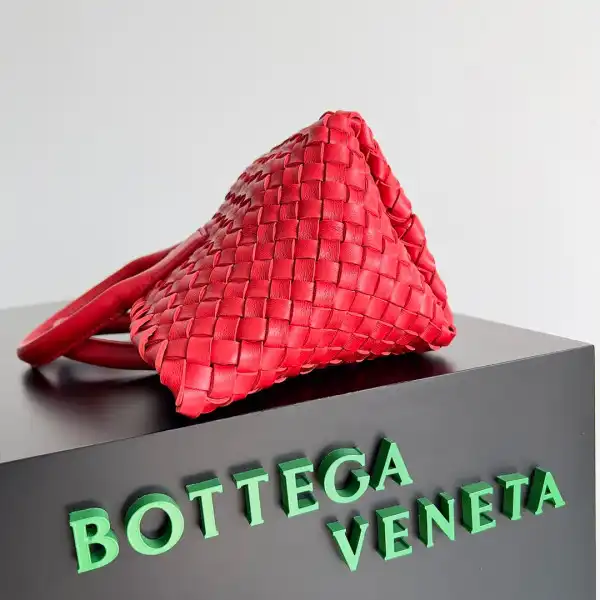 BOTTEGA VENETA MINI CABAT