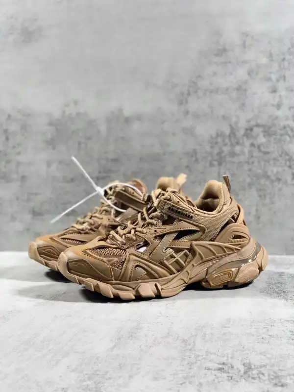 BALENCIAGA TRACK.2