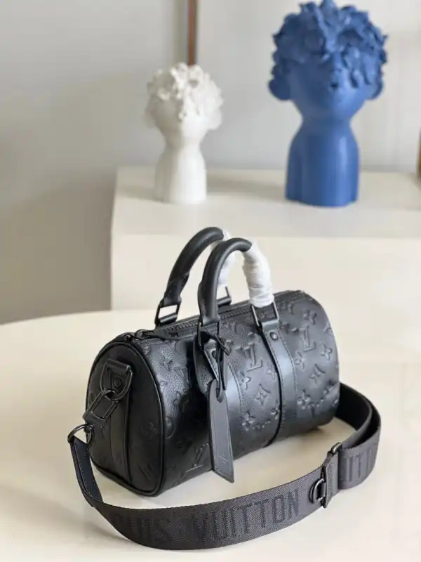 LOUIS VUITTON KEEPALL BANDOULIÈRE 25