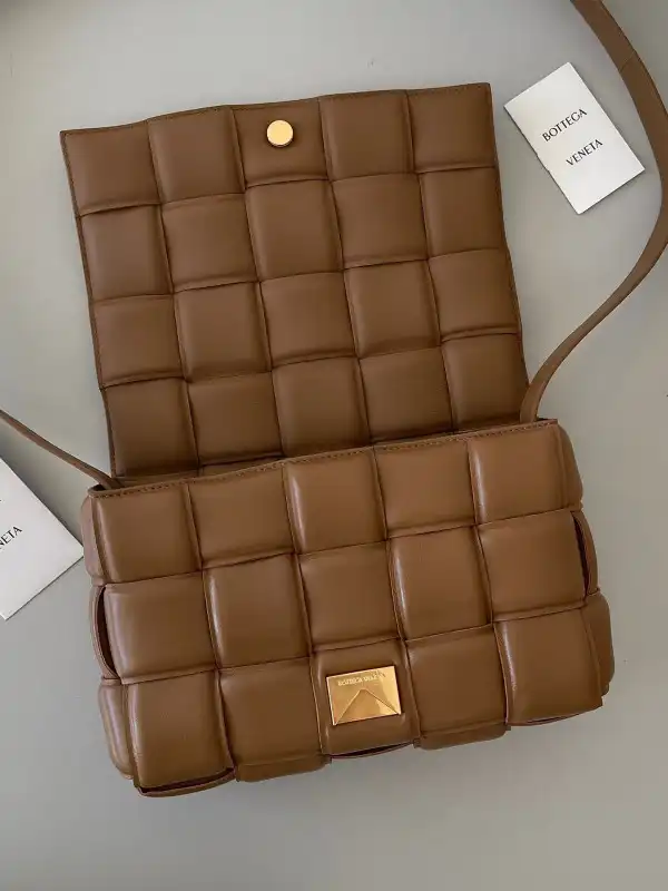 First bag ru BOTTEGA VENETA CASSETTE