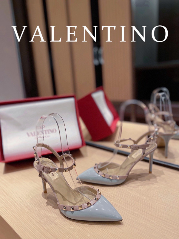 HOT SALE VALENTINO ROCKSTUD SANDAL