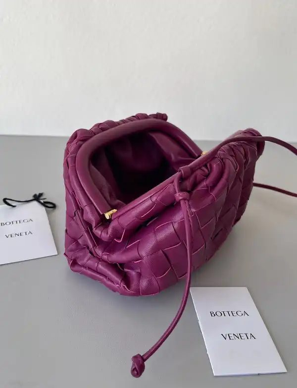 BOTTEGA VENETA MINI POUCH