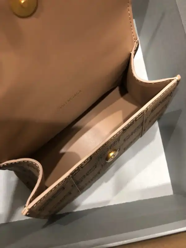 Yupoo bagsoffer BALENCIAGA HOURGLASS