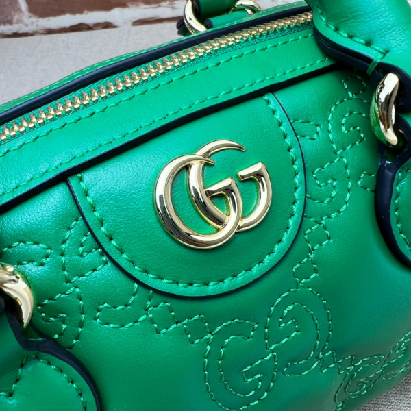 HOT SALE GUCCI GG matelassé leather top handle bag