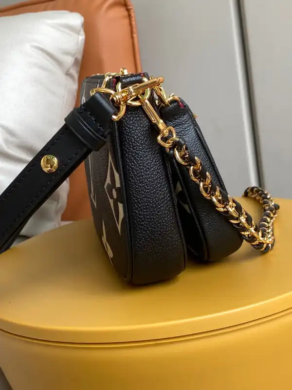 LOUIS VUITTON MULTI POCHETTE ACCESSOIRES