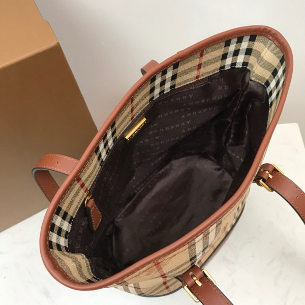 BURBERRY Tote Bag