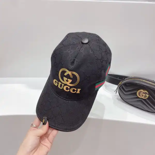 First bag ru GUCCI HAT