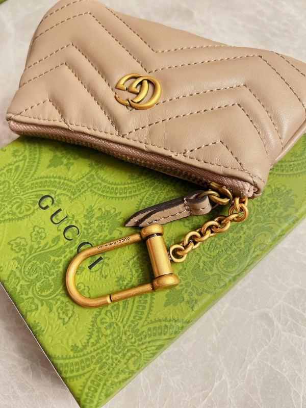 HOT SALE Gucci GG Marmont matelassé key case